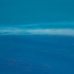 神の島に続く空